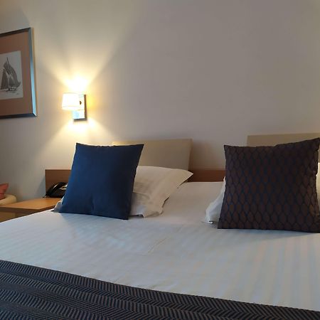 Best Western Premier Hotel Du Vieux-Port La Ciotat Exterior foto