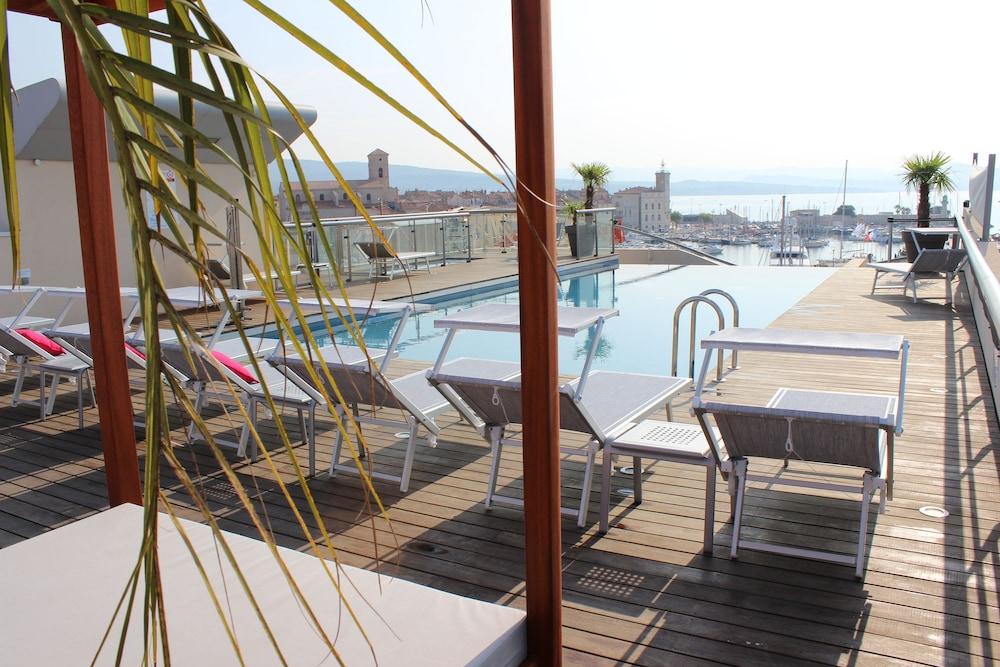 Best Western Premier Hotel Du Vieux-Port La Ciotat Exterior foto